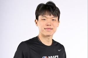 王猛：若篮网的26&27顺位在选秀前没交易出去 有个位置是杨瀚森的